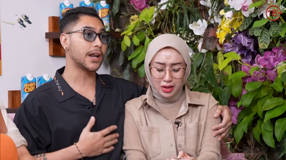 Krisjiana Baharudin dan Reza Gladys [YouTube]